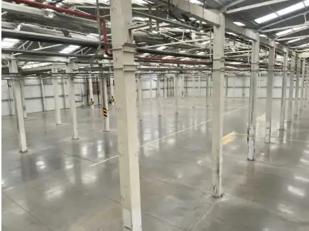 Nave industrial de alquiler en Vigo  con Calefacción y Alarma