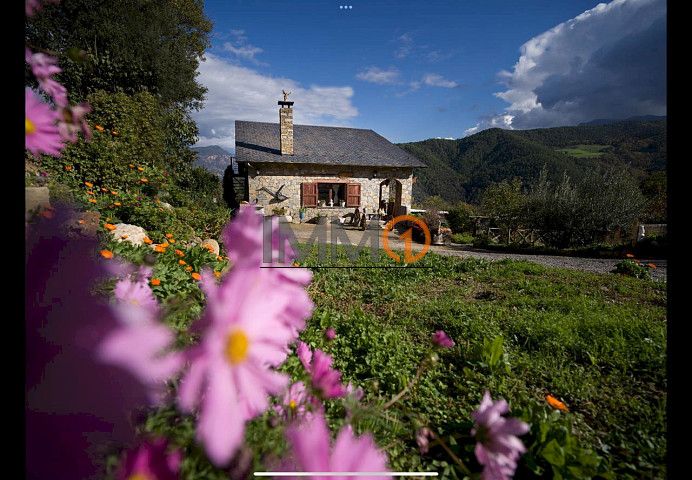 Garden of Single-family semi-detached for sale in Alàs I Cerc  with Heating, Private garden and Terrace