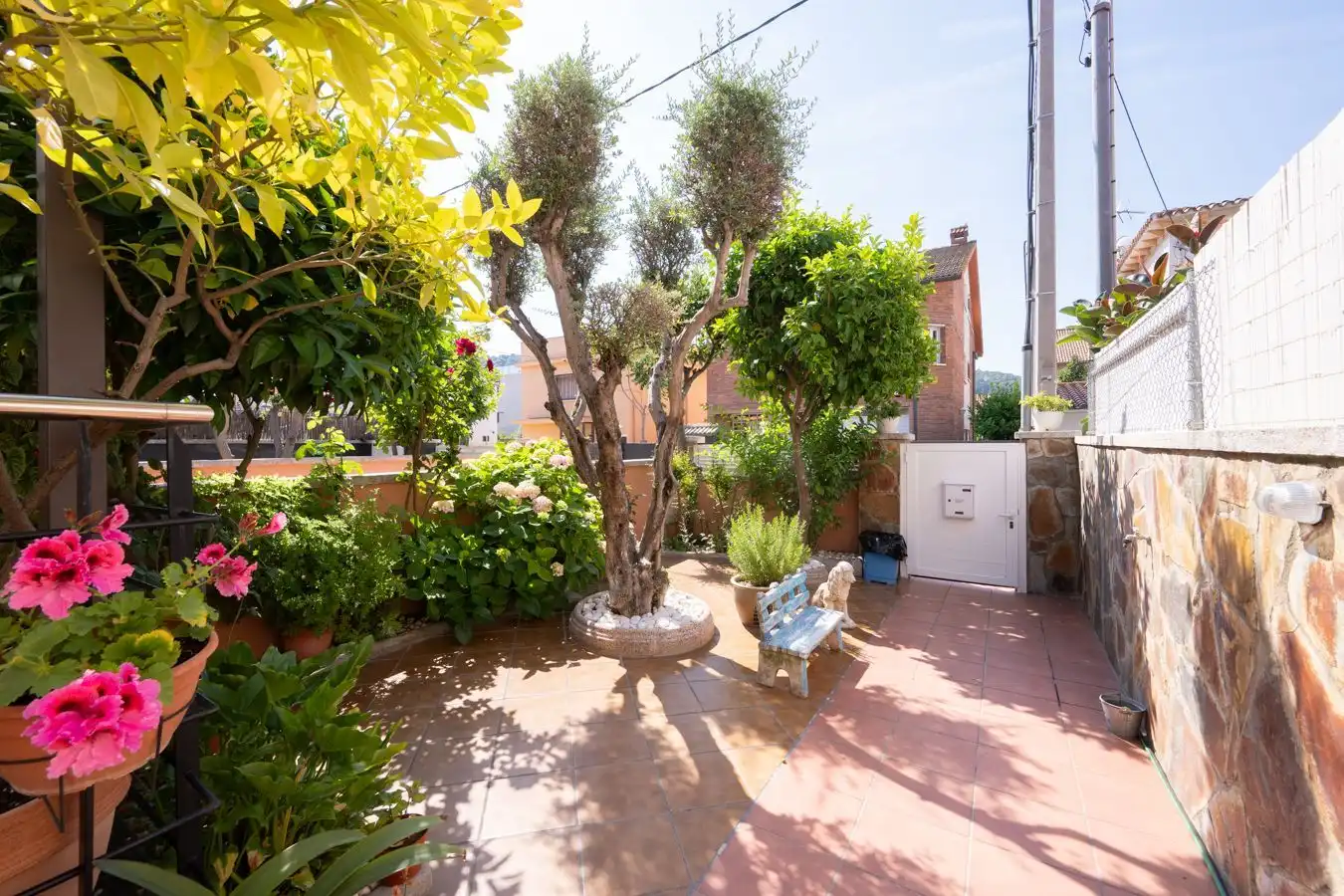 Terrassa de Casa adosada en venda en Montcada i Reixac amb Calefacció, Jardí privat i Terrassa