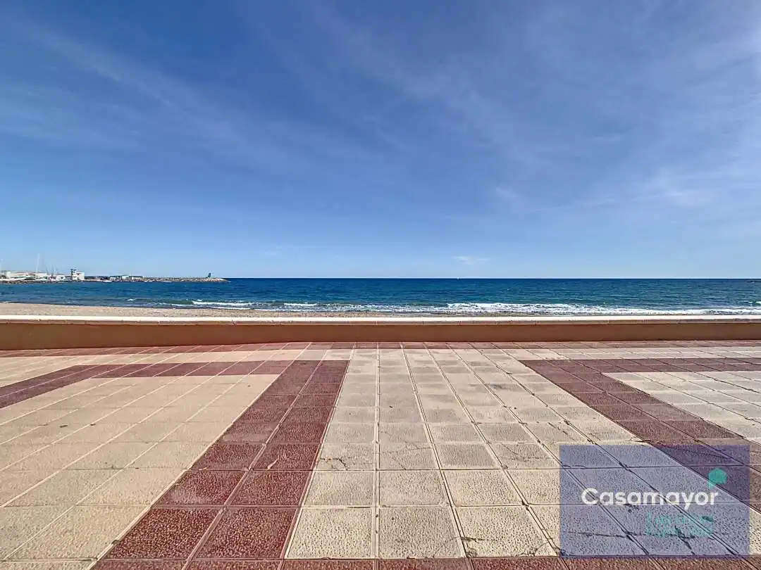 Exterior view of Houses for sale in El Campello  with Terrace and Storage room
