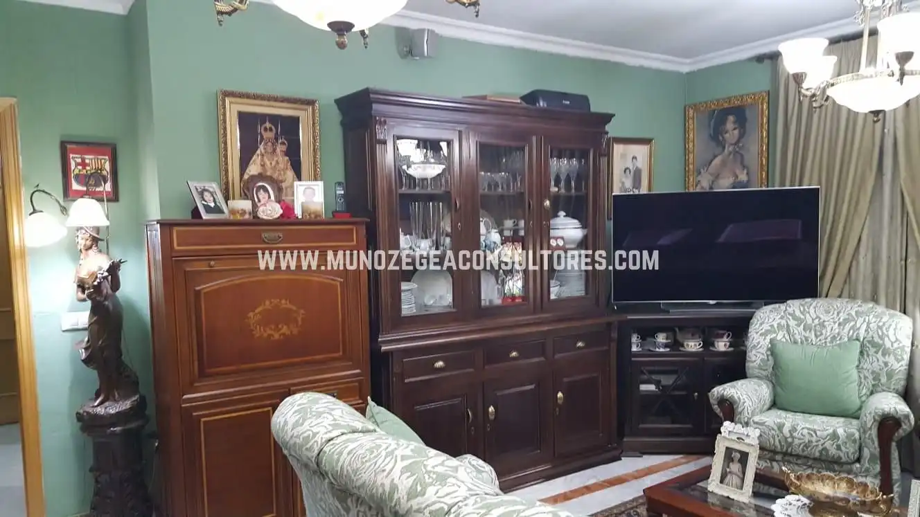 Flat with lift for sale in San Pedro