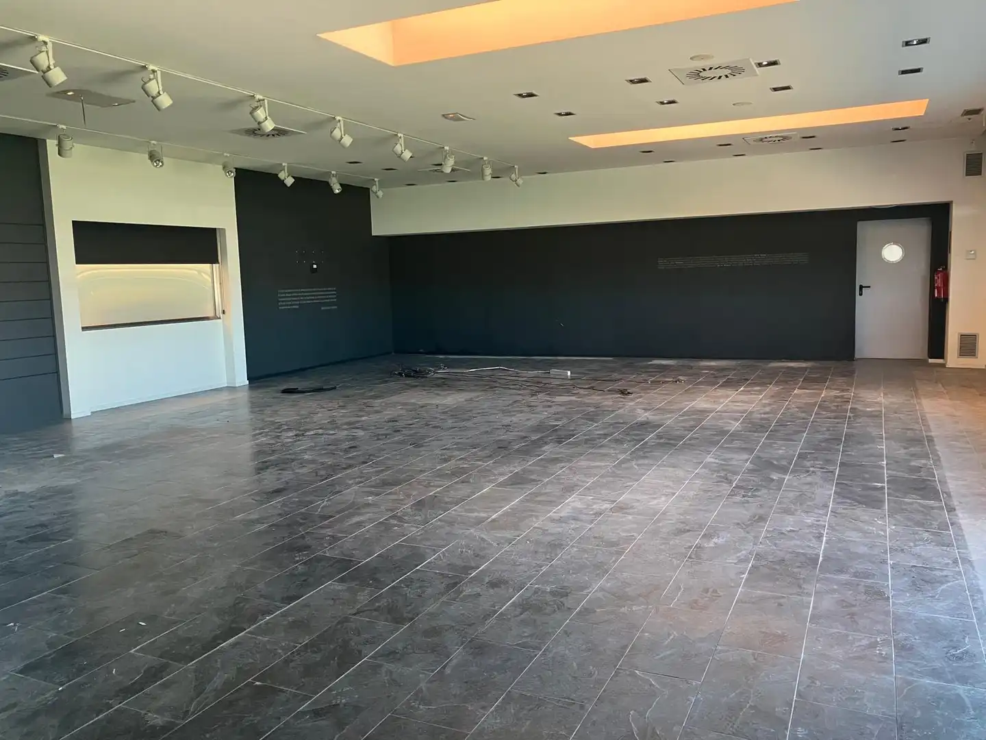 Industrial building with lift for sale in Carrer Unicef, imagen 22