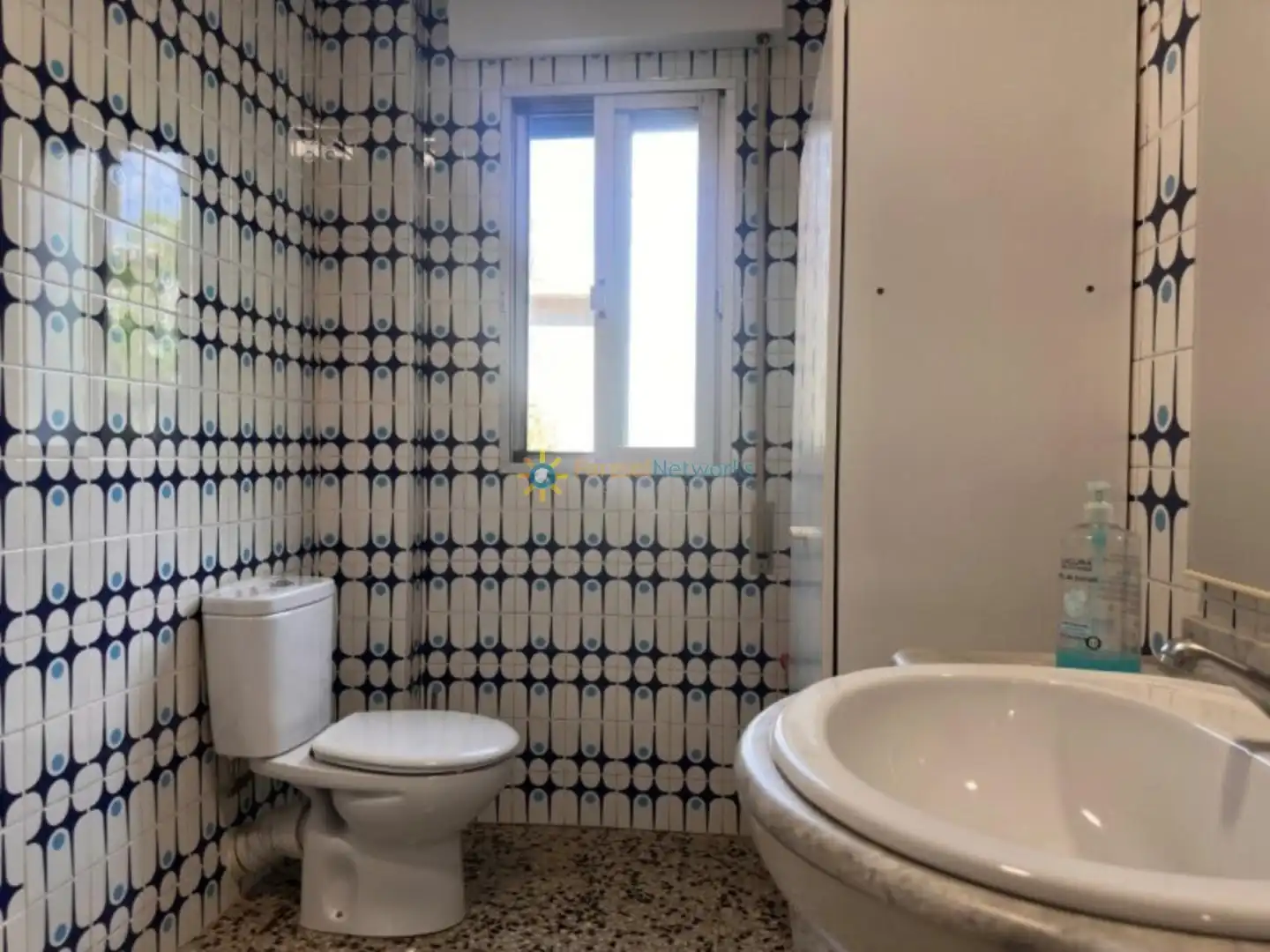 Bathroom of Houses for sale in Albaida  with Private garden, Terrace and Balcony