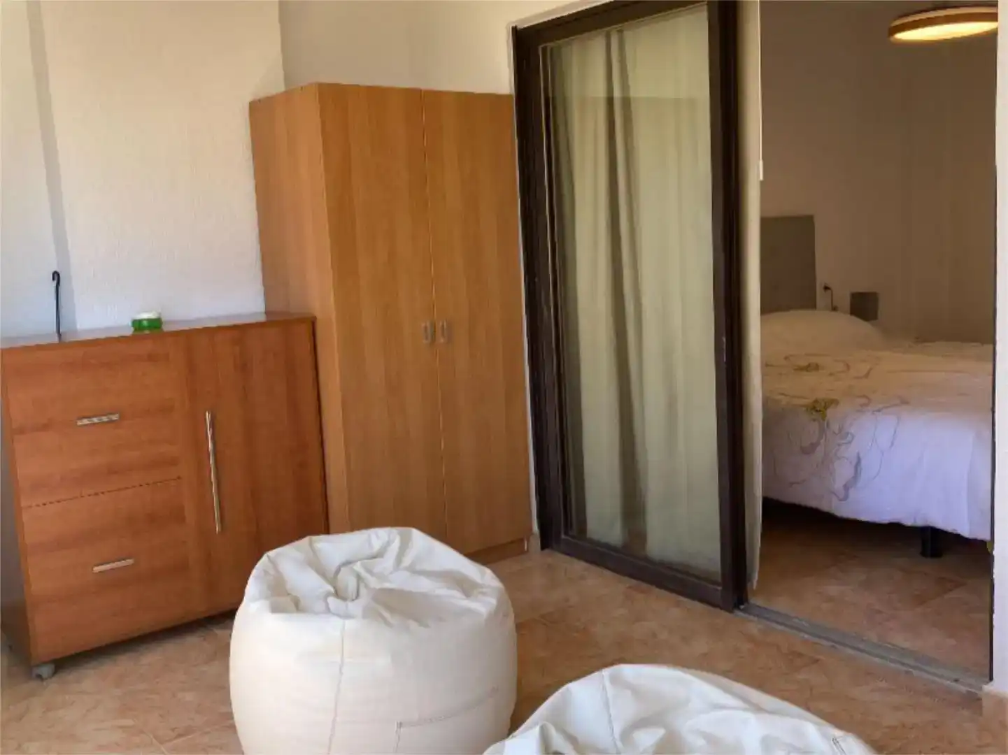 Dormitori de Apartament de lloguer en Benidorm amb Piscina i Balcó