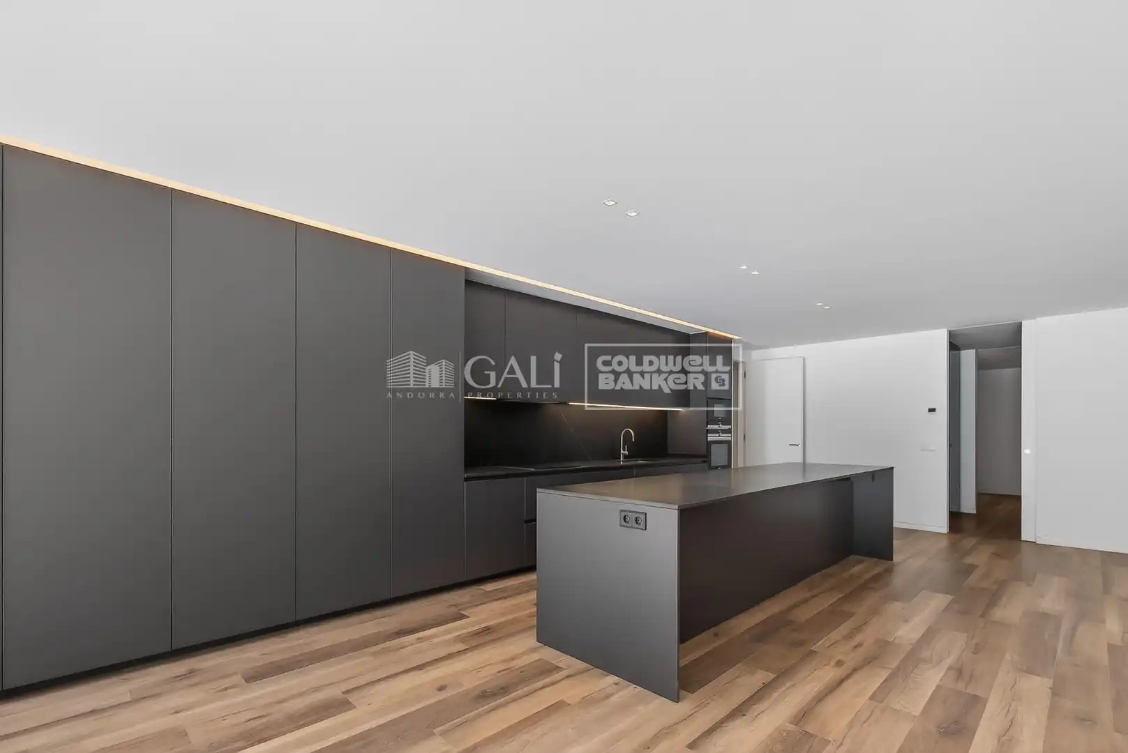 Cocina de Piso en venta en Andorra la Vella con Aire acondicionado, Calefacción y Terraza