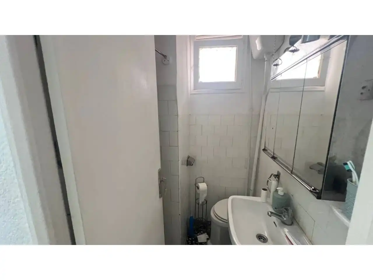 Bany de Pis en venda en Castellón de la Plana / Castelló de la Plana amb Moblat i Balcó