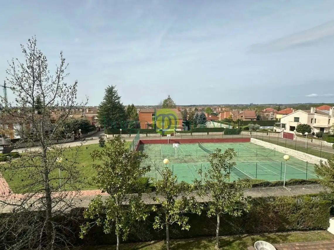 Jardín de Casa o chalet en venta en Las Eras de Renueva