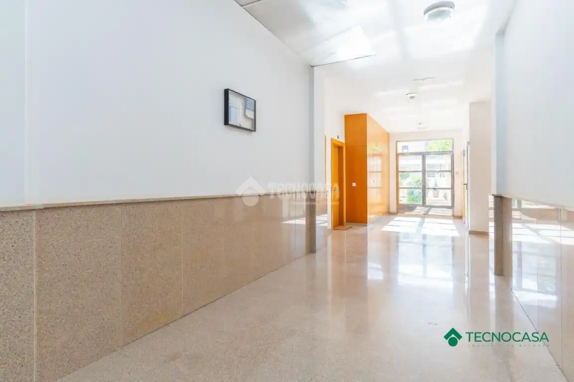 Wohnung zum Verkauf in Vícar mit Klimaanlage, Parkett und Terrasse