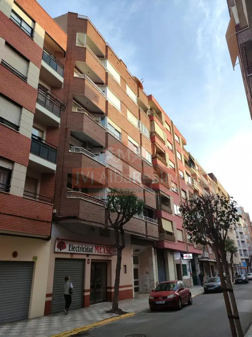 Vista exterior de Dúplex en venta en Albacete con Aire acondicionado, Calefacción y Parquet