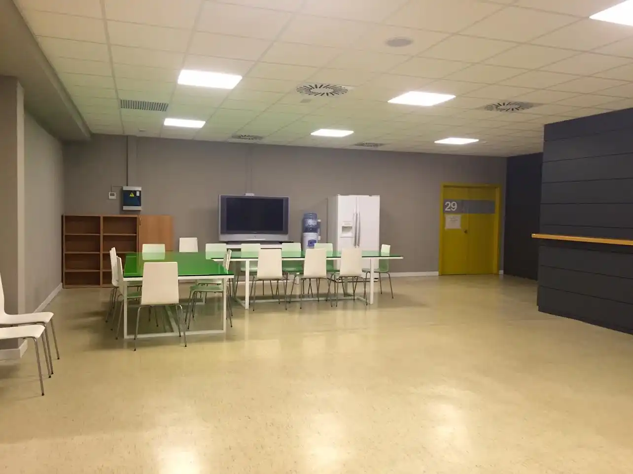 Büro zur Miete in Coslada mit Klimaanlage, Heizung und Alarm