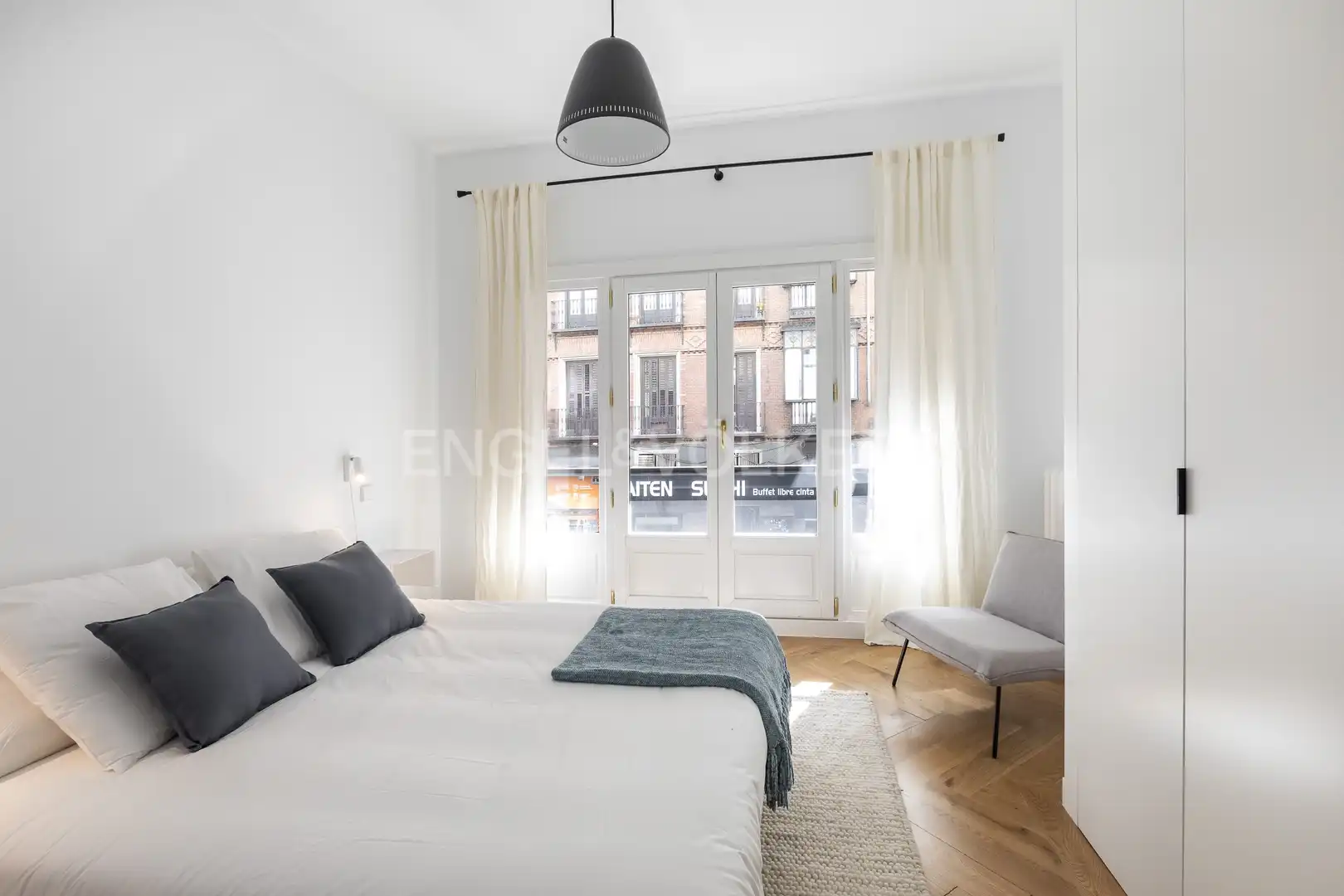Schlafzimmer von Wohnung zum Verkauf in Madrid mit Klimaanlage, Heizung und Möbliert