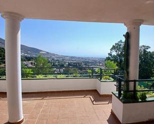 Vista exterior de Apartament en venda en Benalmádena amb Aire condicionat, Moblat i Piscina comunitària