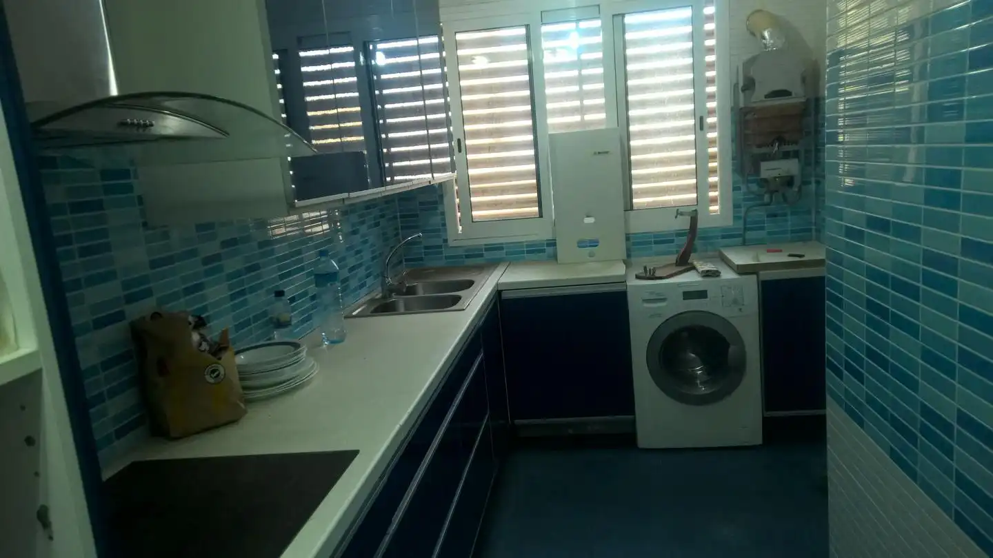 Cuina de Pis en venda en Roquetas de Mar amb Terrassa, Traster i Piscina comunitària