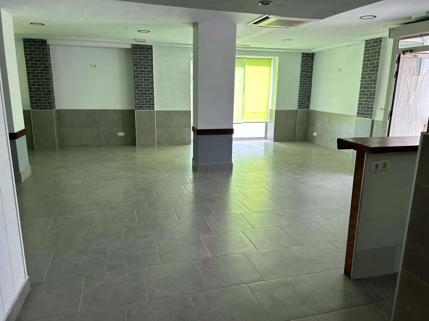 Local en venta en Avenida PORTUS ILICITANUS, 2, Centro