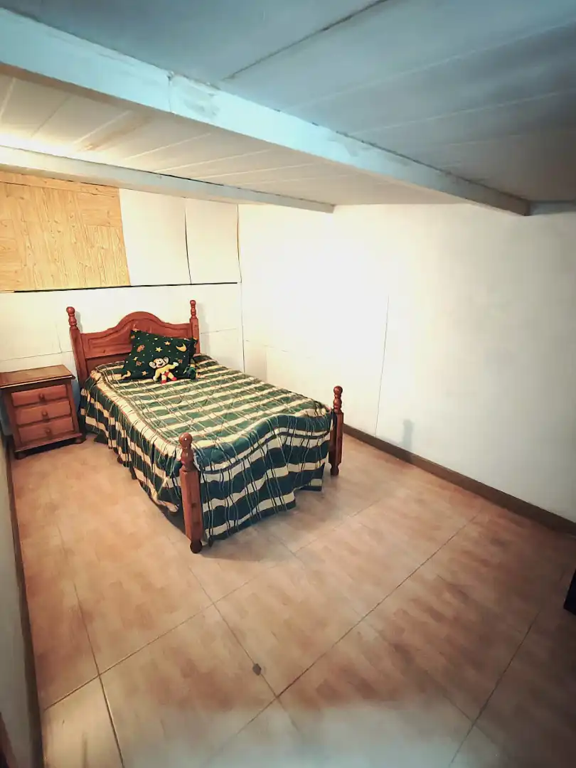 Habitación de Piso en venta en Badalona con Aire acondicionado y Amueblado