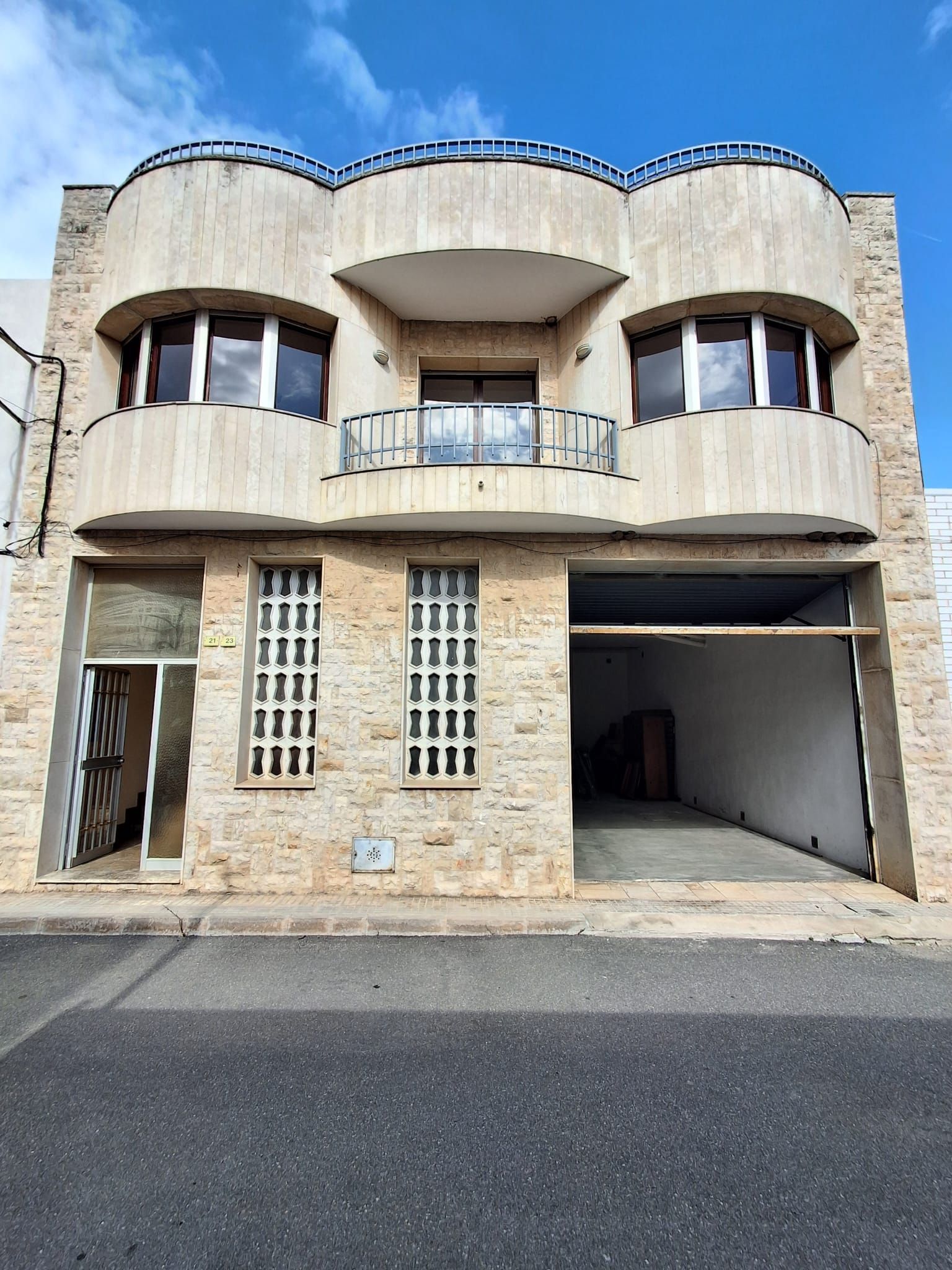 Vista exterior de Casa adosada en venda en Tortosa amb Aire condicionat i Calefacció