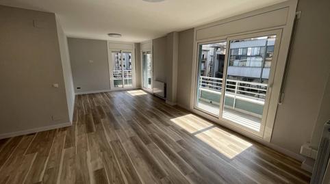 Foto 2 de Piso de alquiler en Eixample Nord, Girona