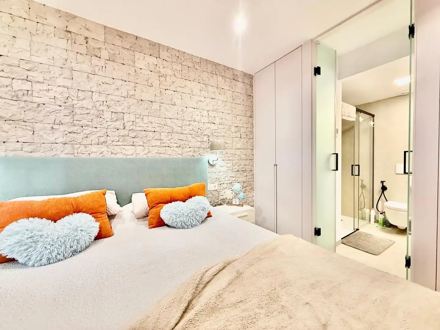 Schlafzimmer von Dachboden zum Verkauf in San Pedro del Pinatar mit Klimaanlage, Heizung und Privatgarten