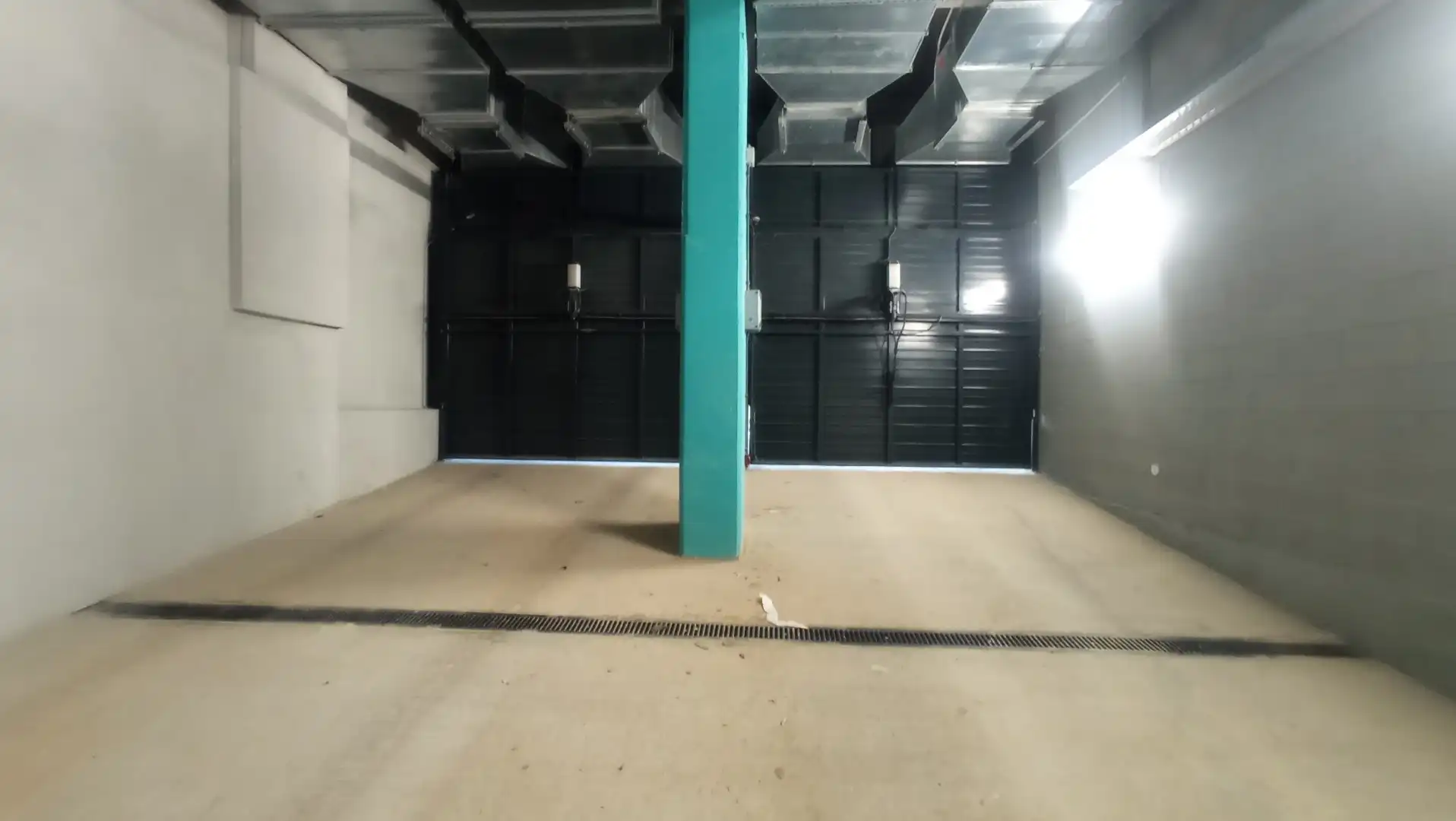 Garaje de alquiler en Badalona