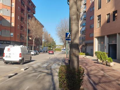 Vista exterior de Local en venda en Gandia