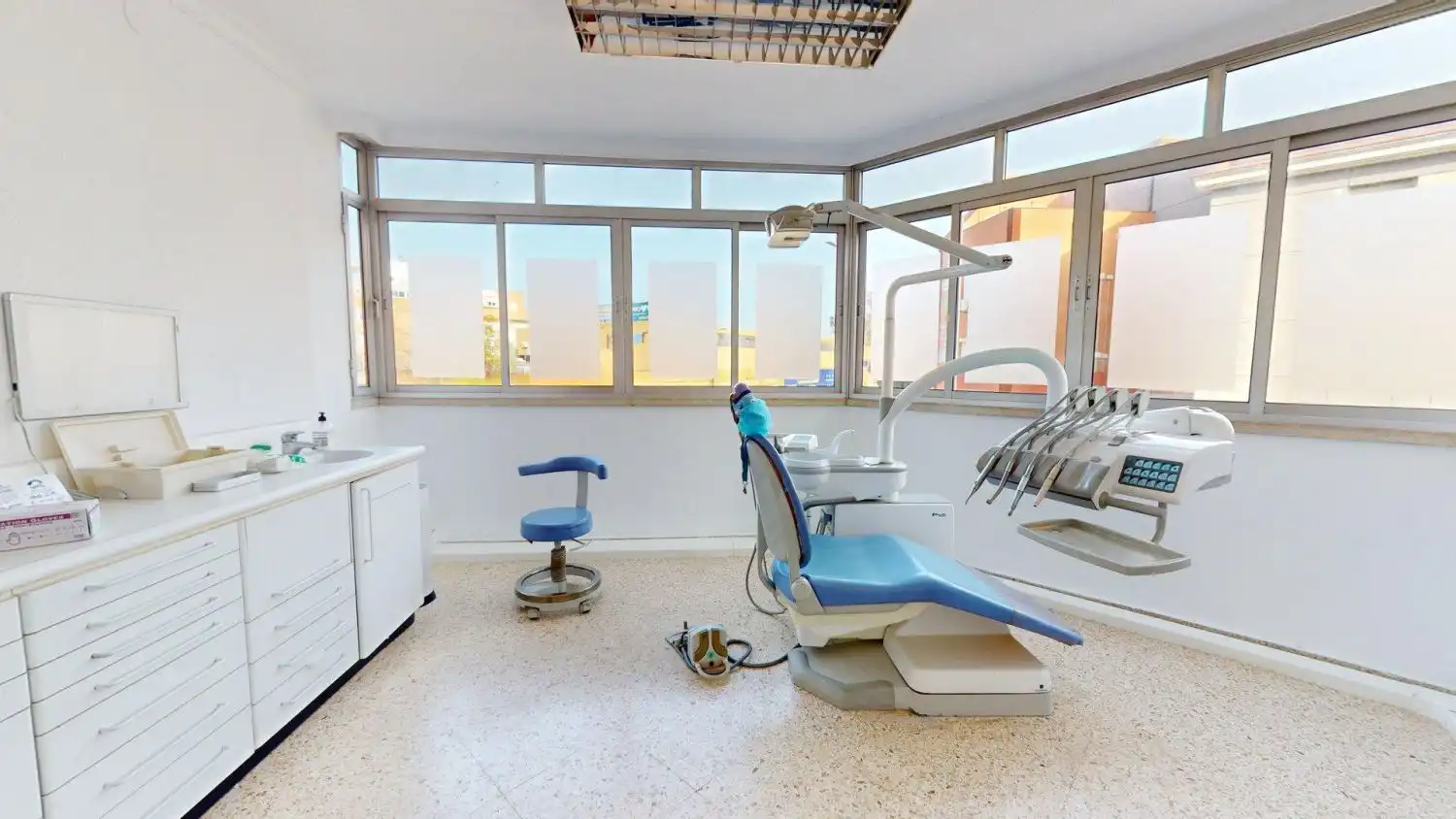 Office for rent in Montequinto  with Air Conditioner and Terrace