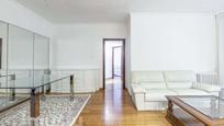 Sala d'estar de Pis en venda en  Barcelona Capital amb Aire condicionat, Calefacció i Parquet