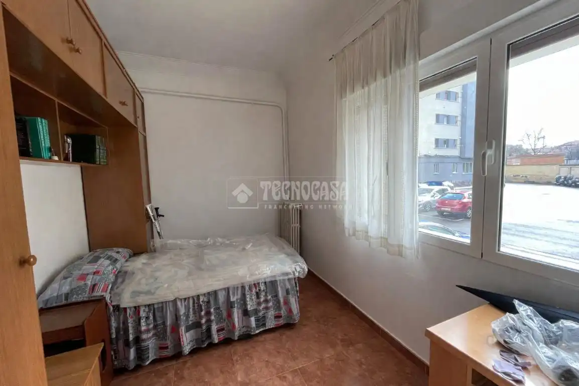 Bedroom of Flat for sale in Zaragoza  with Air Conditioner, Heating and Terrace
