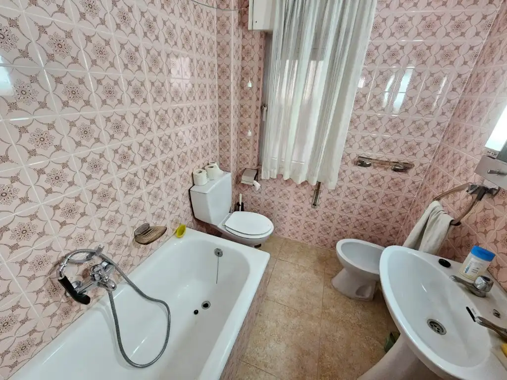 Bany de Pis en venda en Avilés