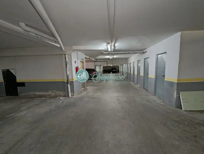 Parking de Piso en venta en San Cristóbal de Segovia con Calefacción, Trastero y Balcón