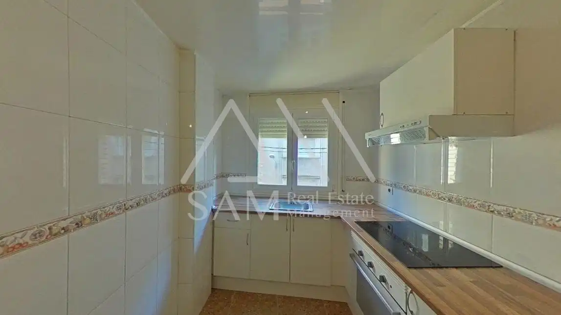 Cocina de Piso en venta en Manresa con Calefacción