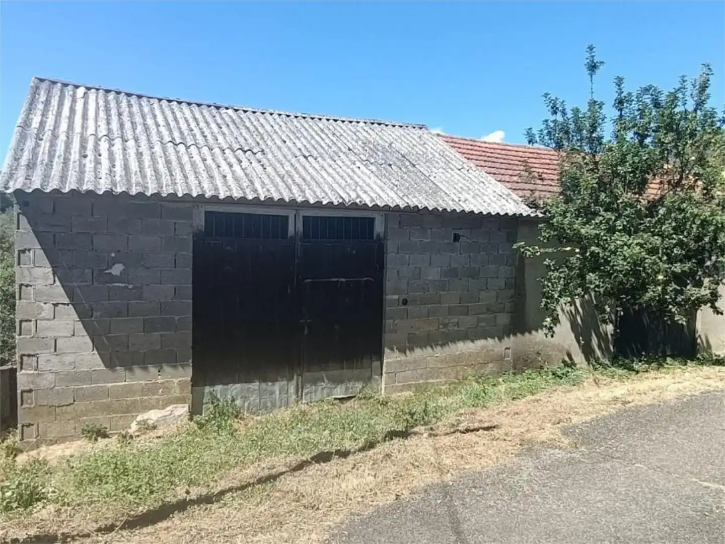 Vista exterior de Pis en venda en Riós amb Jardí privat, Moblat i Balcó