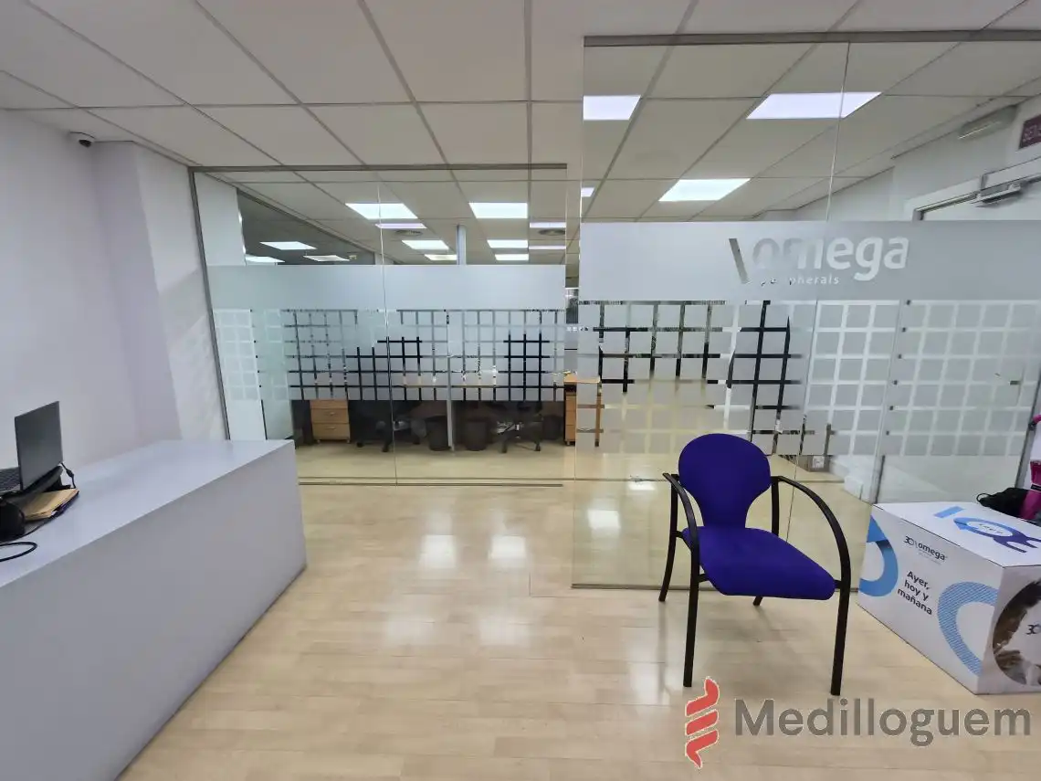 Oficina de alquiler en Les Corts