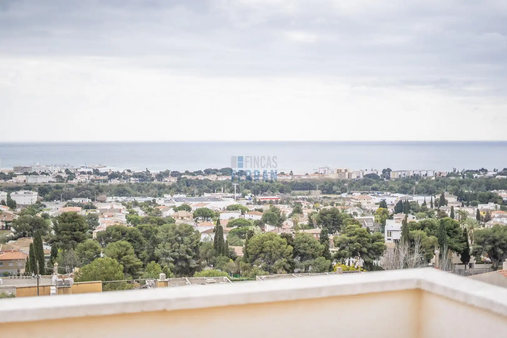 Vista exterior de Casa o xalet en venda en El Vendrell amb Calefacció, Terrassa i Traster
