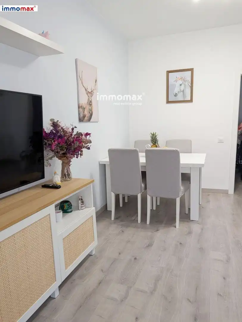 Flat with lift for sale in DISTRITO PLAÇA CATALUNYA - VINYETS, imagen 3