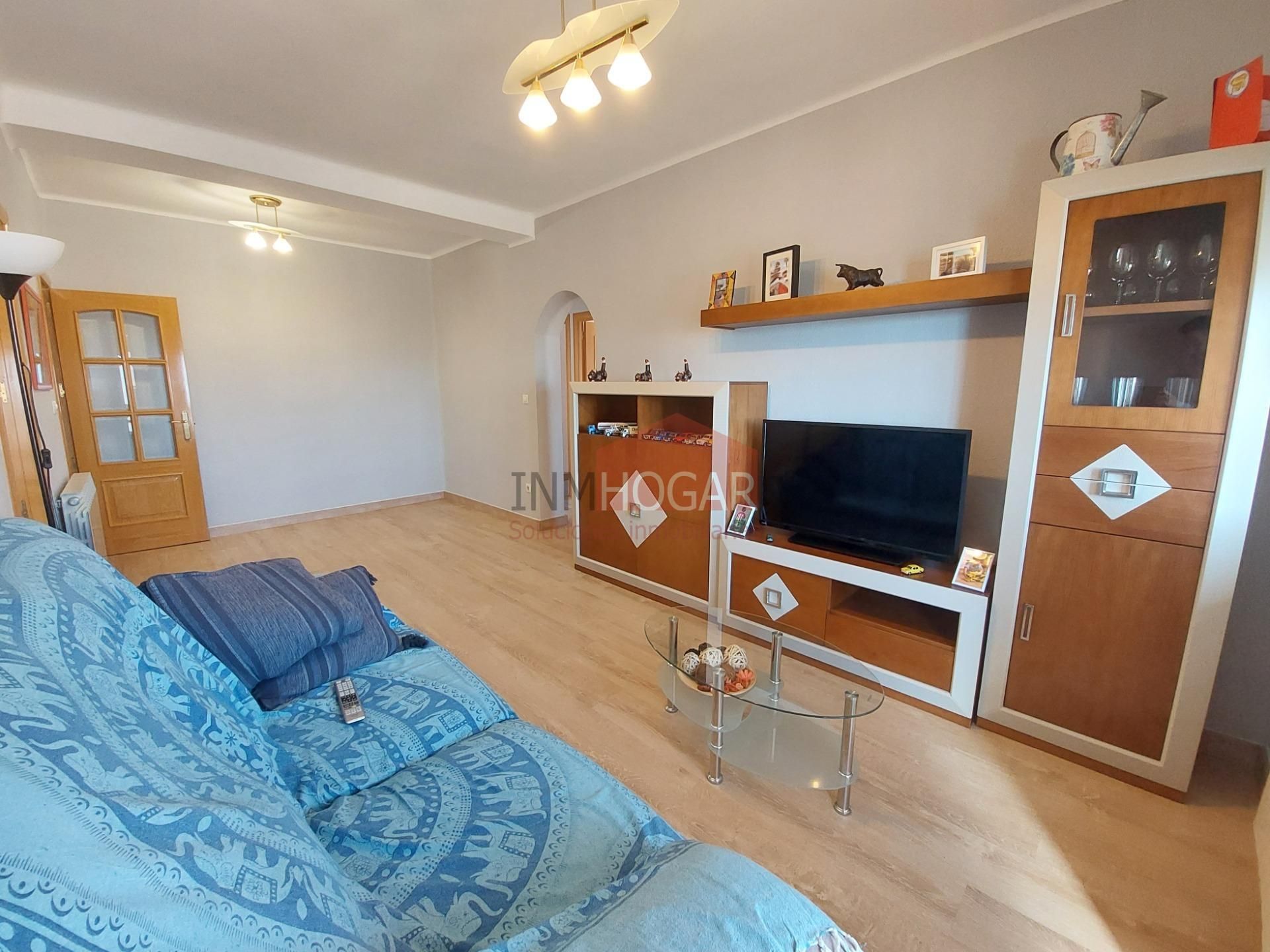 Living room of Flat for sale in Arévalo  with Heating, Terrace and Balcony
