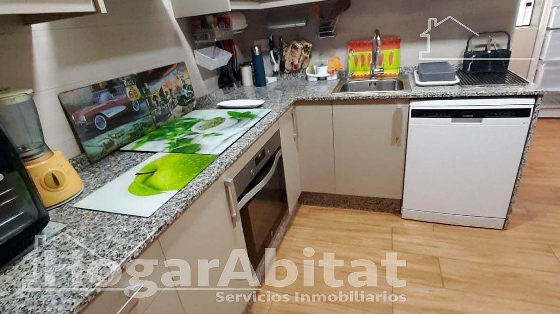 Kitchen of Flat for sale in Torrevieja  with Air Conditioner, Heating and Terrace
