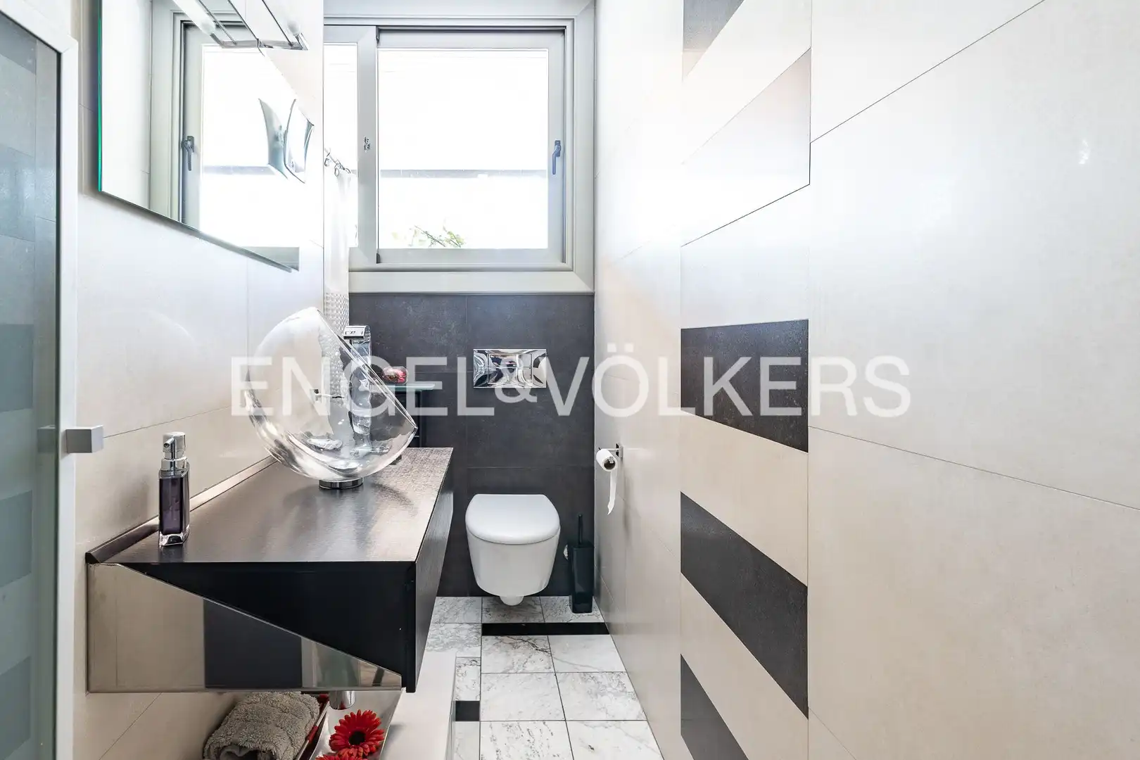 Baño de Casa o chalet en venta en Canovelles con Aire acondicionado, Calefacción y Jardín privado