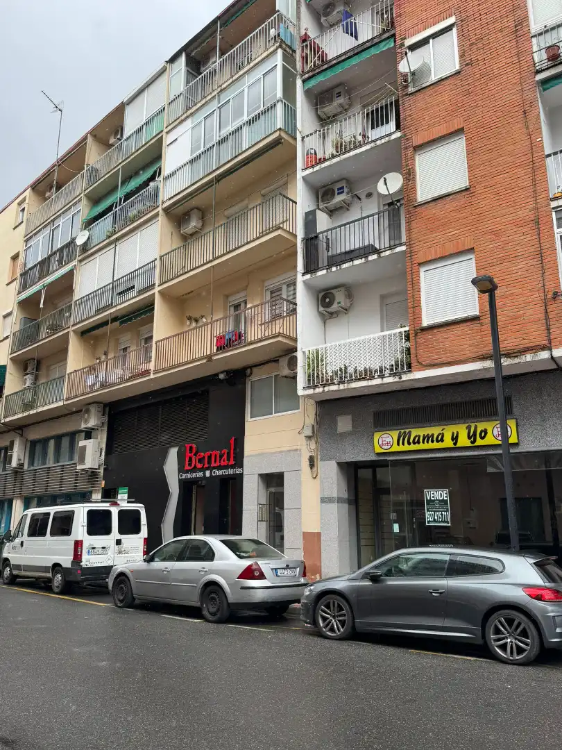 Locale commerciale in vendita a Avenida de la Vera 18, imagen 6