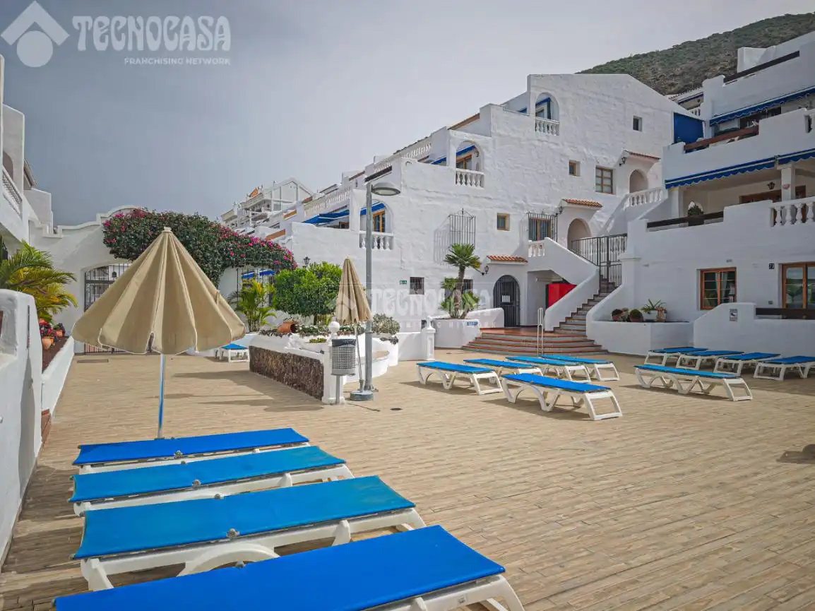 Piso en venta en Arona con Piscina comunitaria