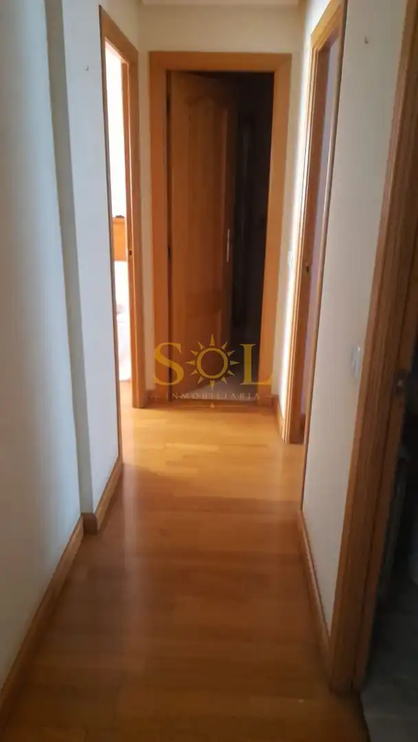 Wohnung zur Miete in Calle León Martín Granizo, La Lastra