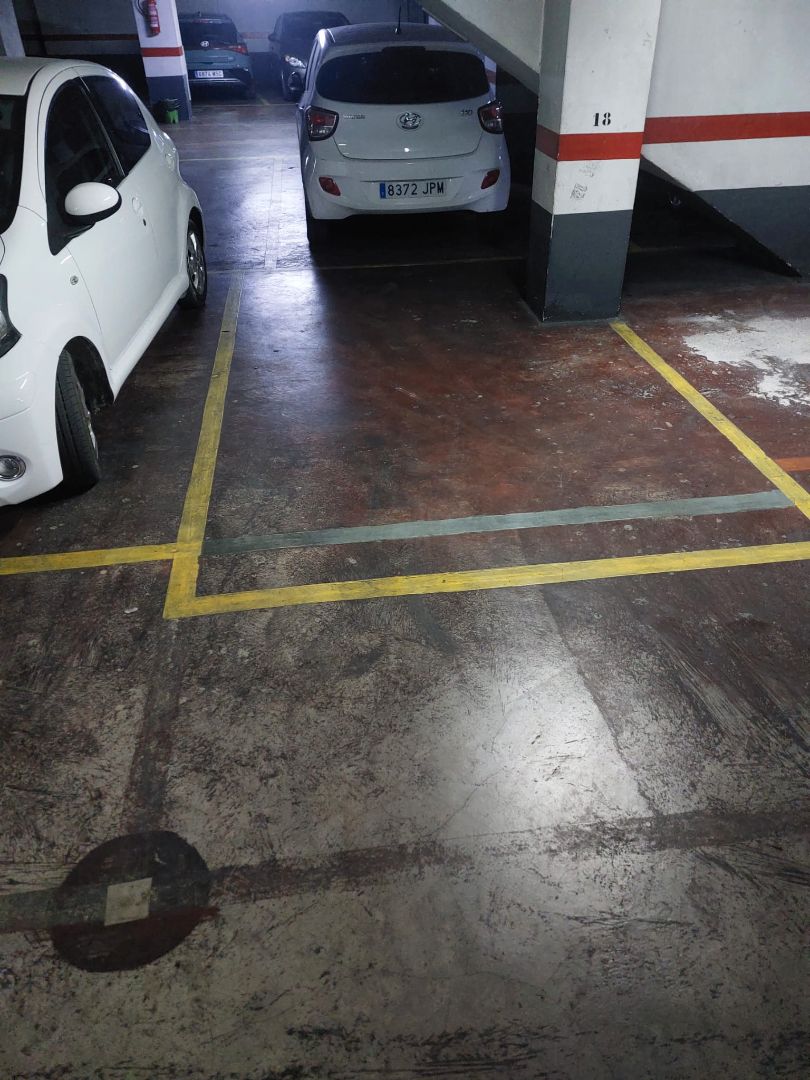 Garage to rent in  Valencia Capital