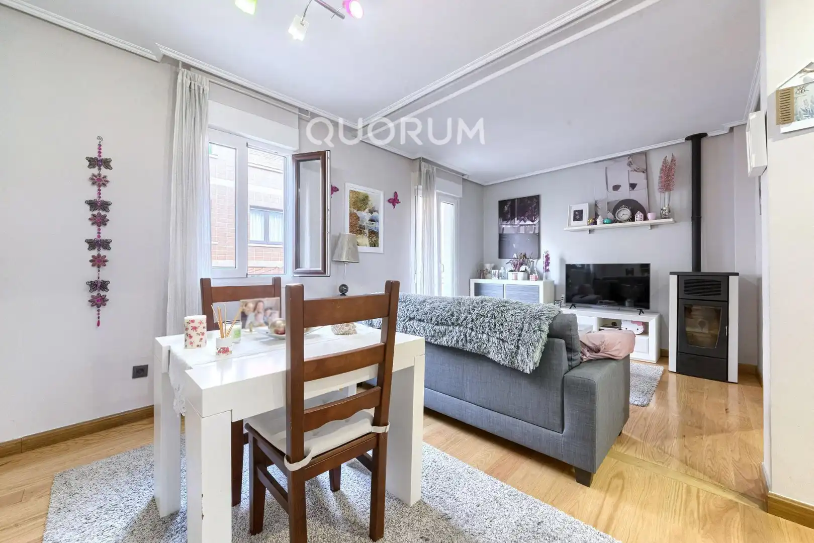 Sala de estar de Piso en venta en Basauri  con Calefacción y Balcón