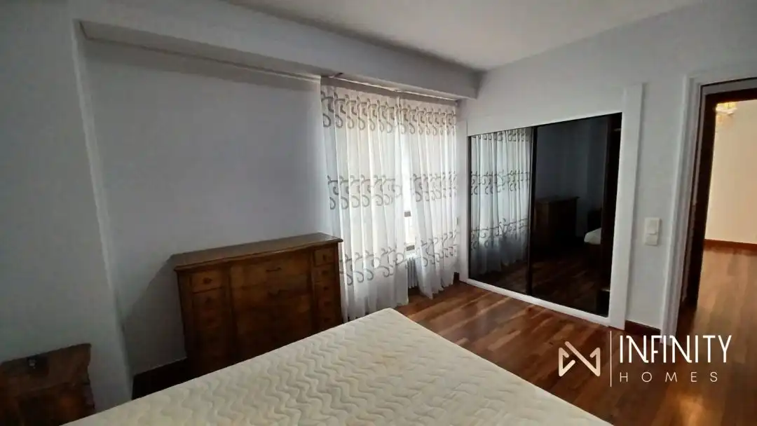 Schlafzimmer von Wohnung zur Miete in Bilbao  mit Terrasse