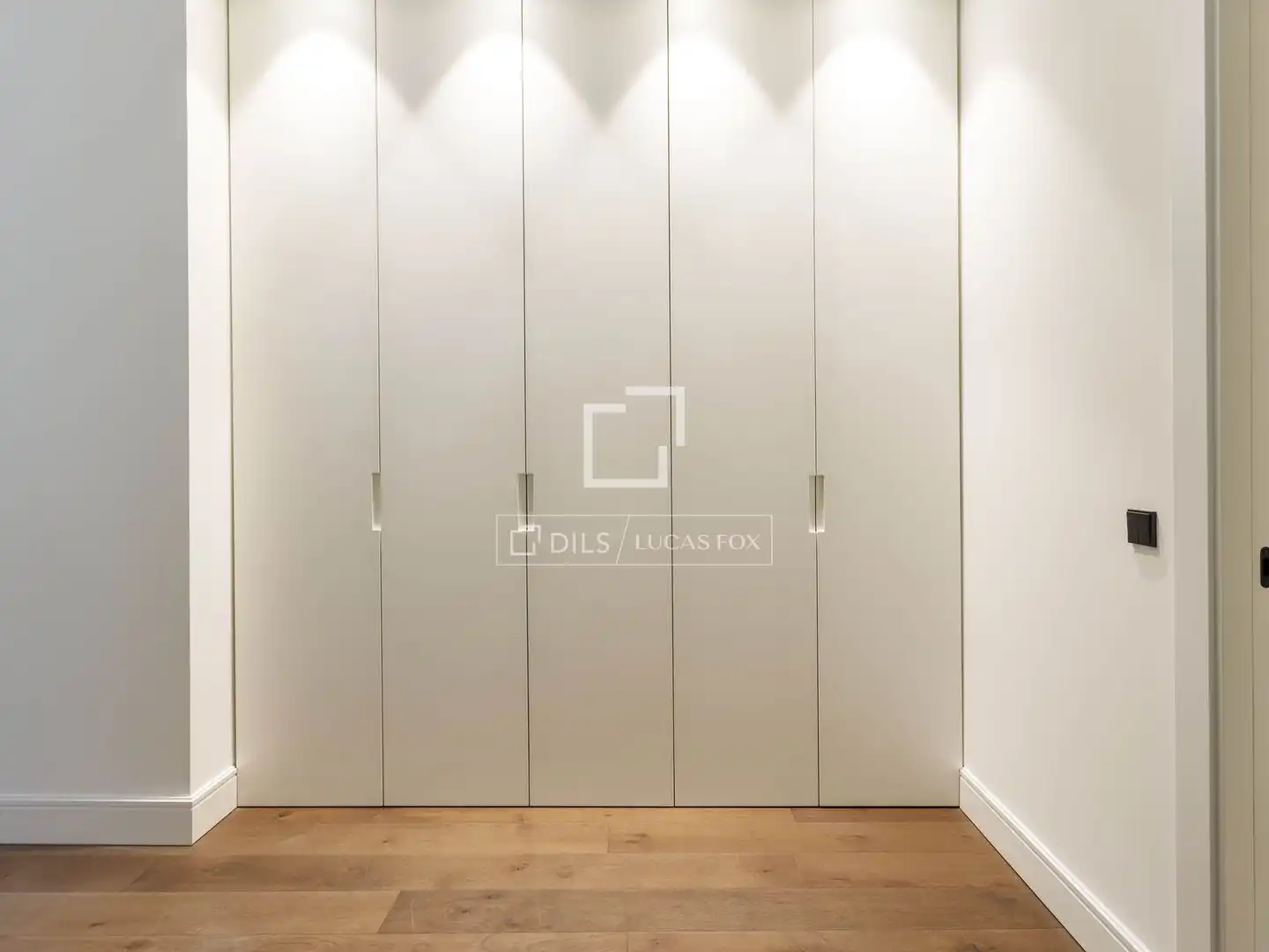 Habitación de Piso de alquiler en Madrid con Aire acondicionado, Terraza y Piscina