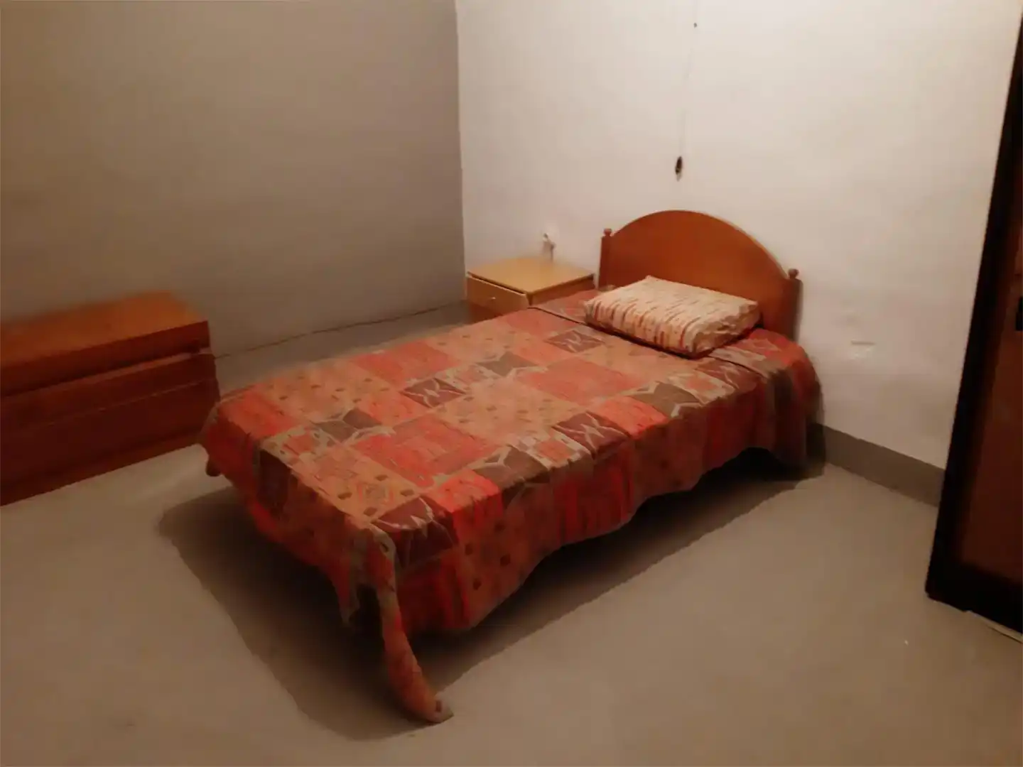 Dormitori de Casa adosada en venda en Sumacàrcer amb Jardí privat, Traster i Moblat