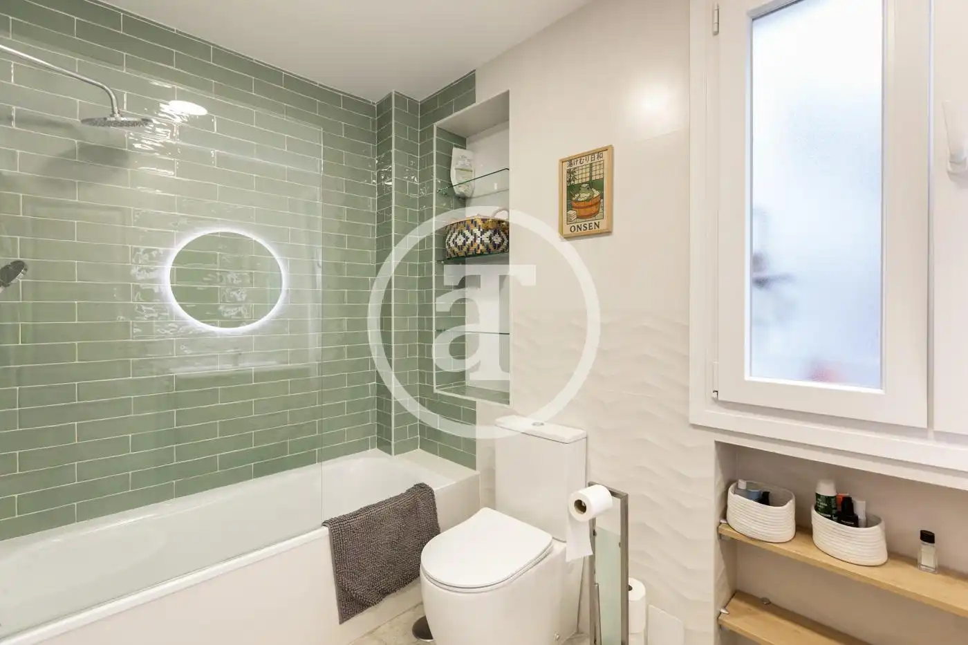 Badezimmer von Wohnung zur Miete in Madrid mit Klimaanlage, Heizung und Möbliert