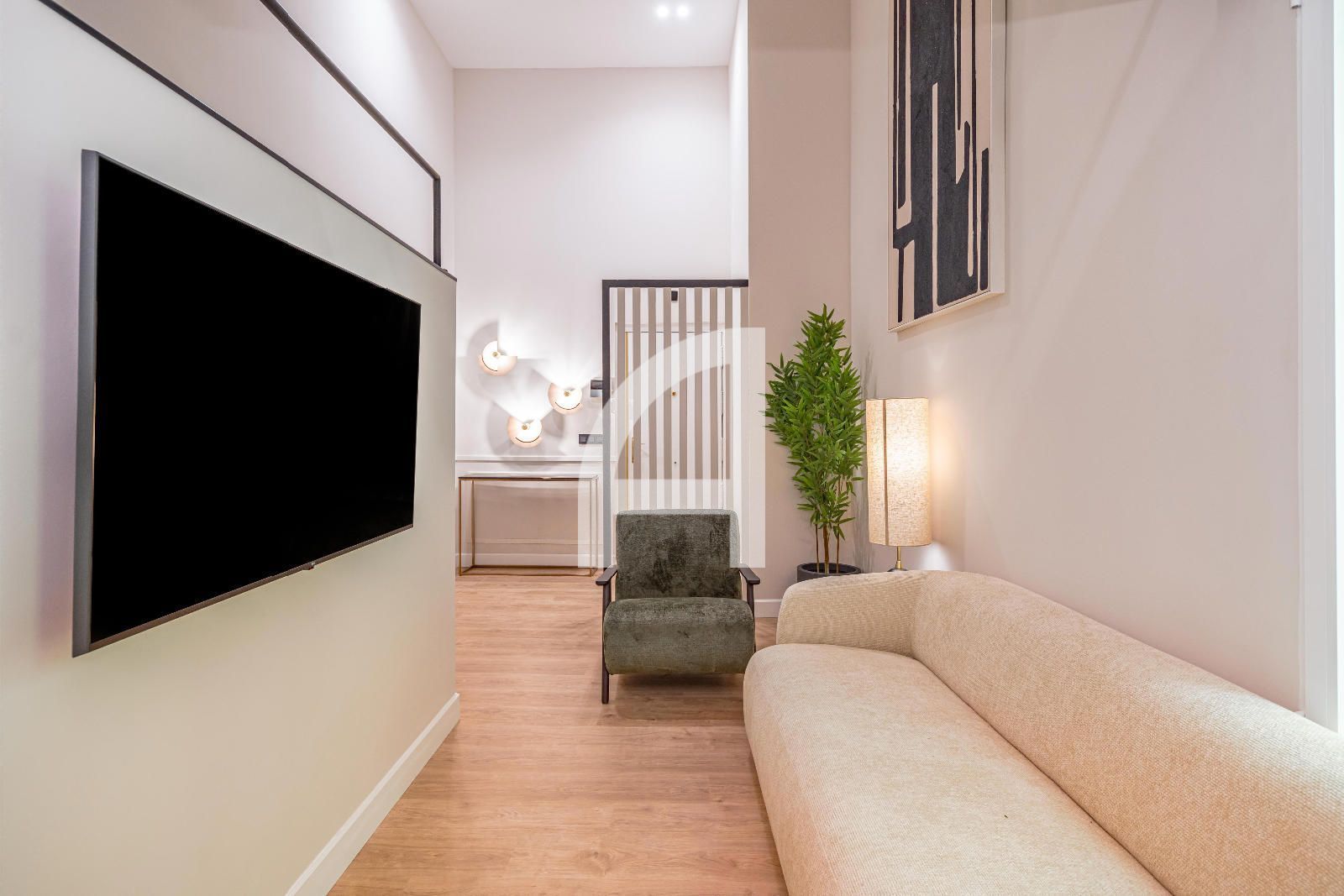 Sala d'estar de Dúplex en venda en  Madrid Capital amb Aire condicionat, Calefacció i Terrassa