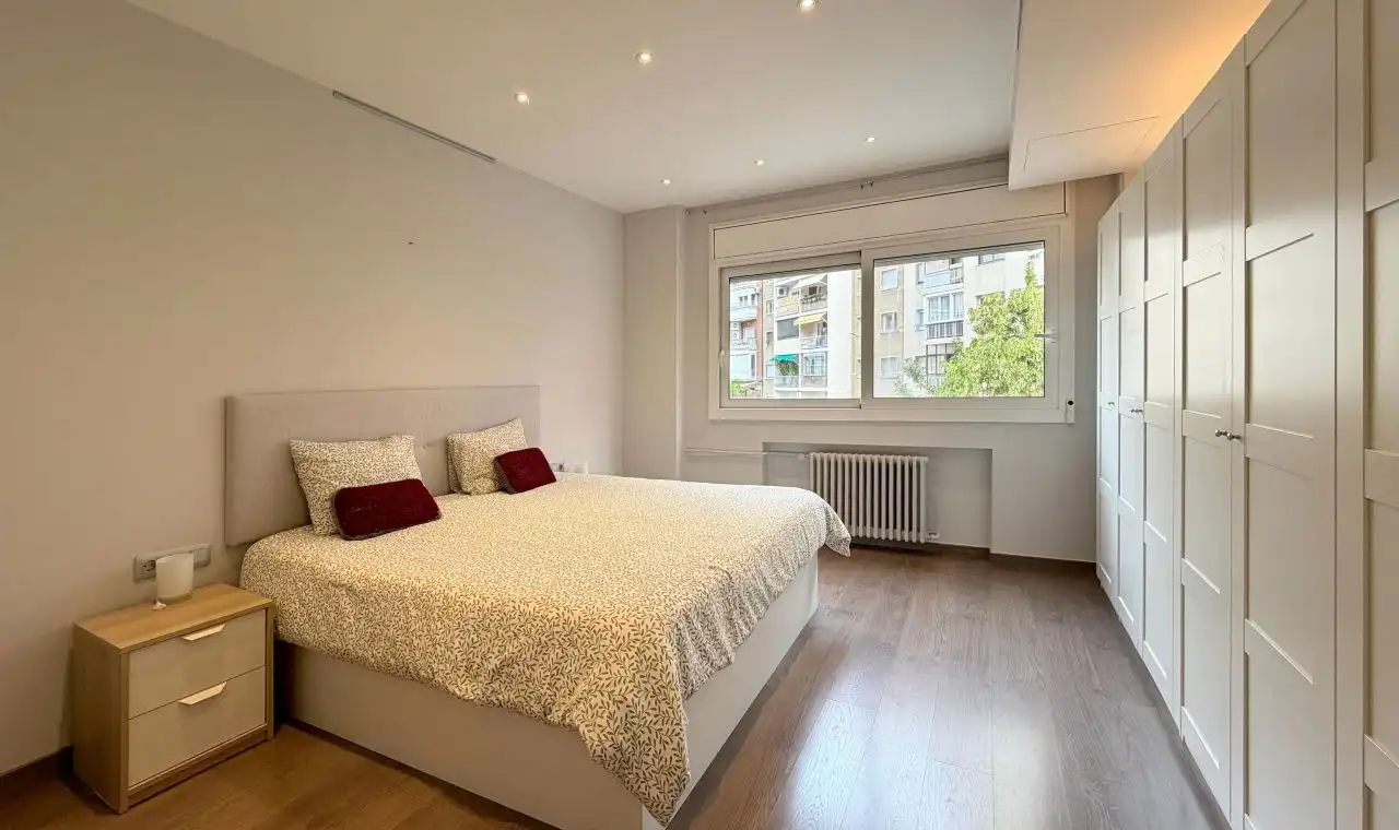 Habitación de Piso en venta en Barcelona con Aire acondicionado, Calefacción y Terraza