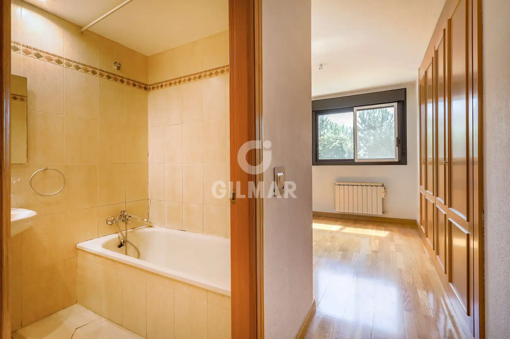 Bedroom of Flat for sale in Madrid  with Heating, Private garden and Storage room