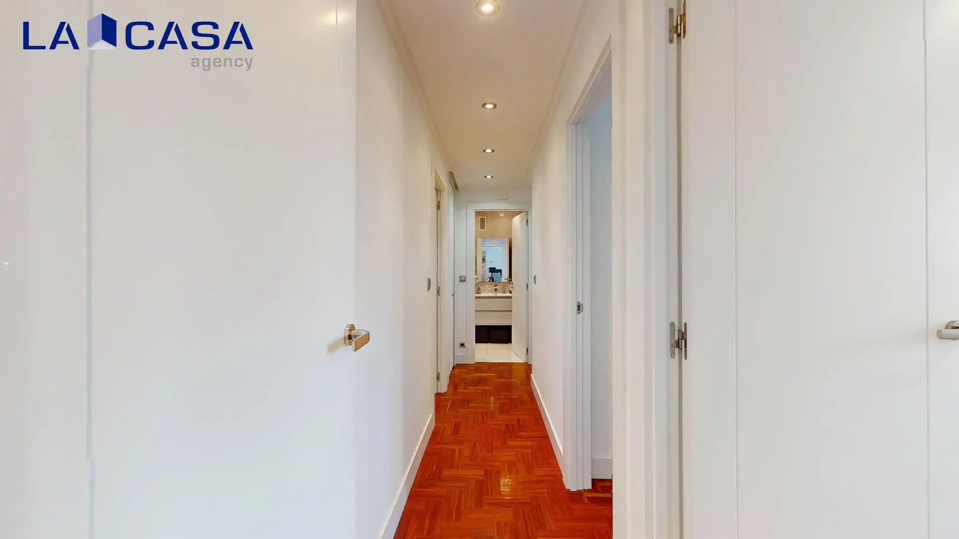 Piso en venta en Bilbao  con Trastero y Balcón